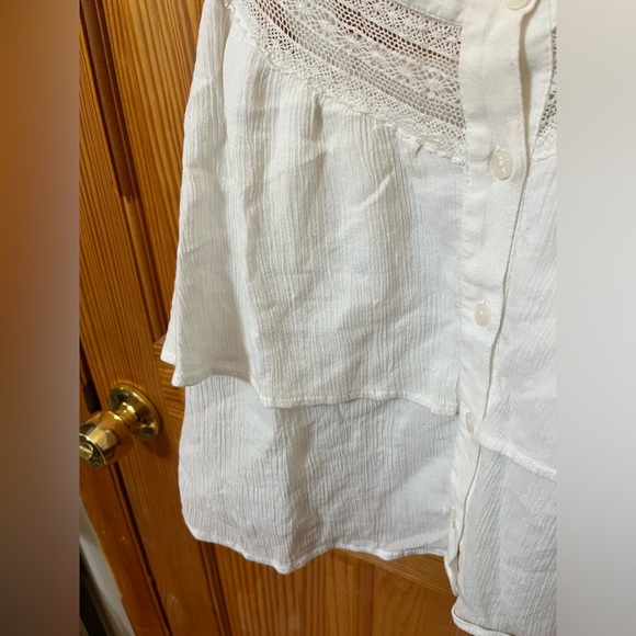 American Eagle Ruffle Button Front White Tank Top Blouse - Picture 8 of 9